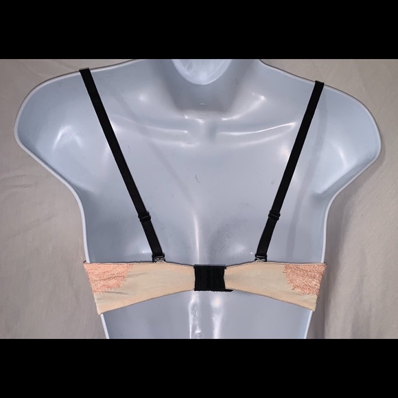 Victoria's Secret  Bombshell Plunge - Picture 2 of 2